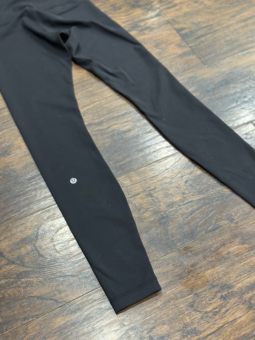 Lululemon Wunder Train High-Rise Leggings - Picture 8 of 8